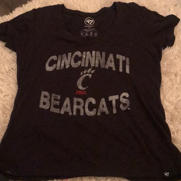 University of Cincinnati T-shirt - Picture 1 of 2